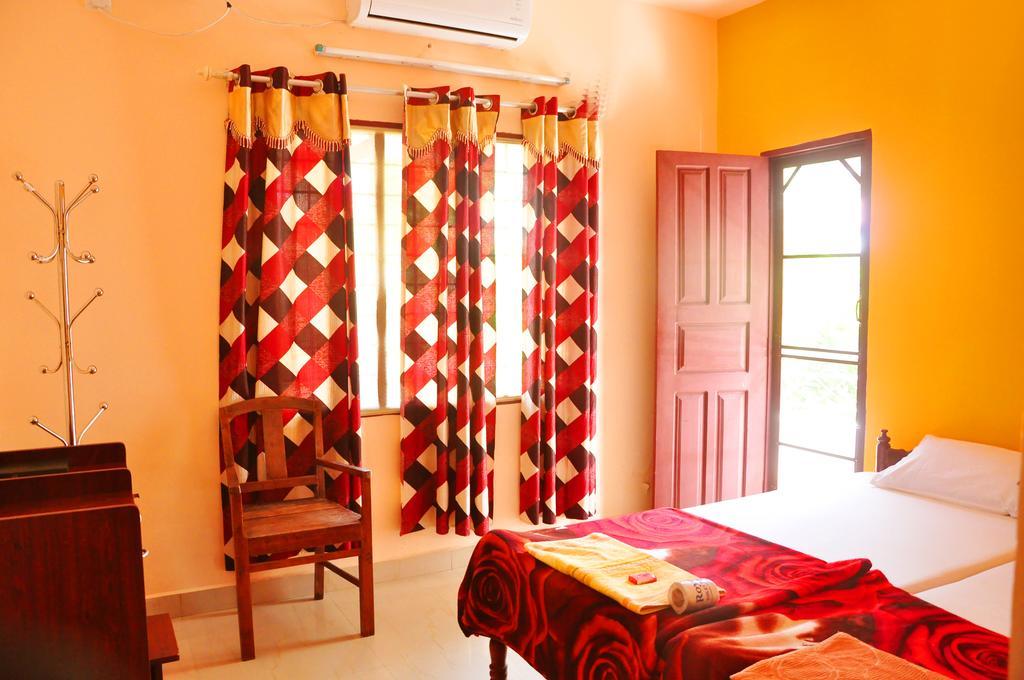 Christville Kochi Extérieur photo