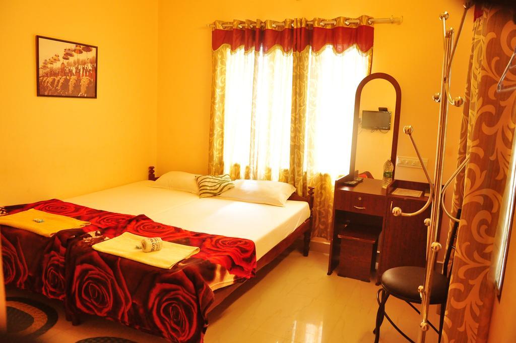 Christville Kochi Extérieur photo
